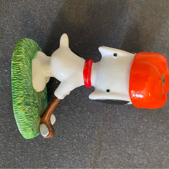 Golfing Snoopy - Picture 3 of 7